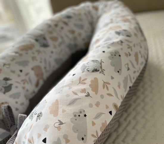 LOOLAY Stillkissen Waffelpique Seitenschläferkissen XXL Schwangerschaftskissen 170 cm Stillkissen + Bezug (Reißverschluss); Attmungsaktive WAFFEL + GLATT Baumwolle WEICH Stillkissen MUSTERN: HASE Beige/ GRAU, MINZE, WEIß, ROS Lagerräumung