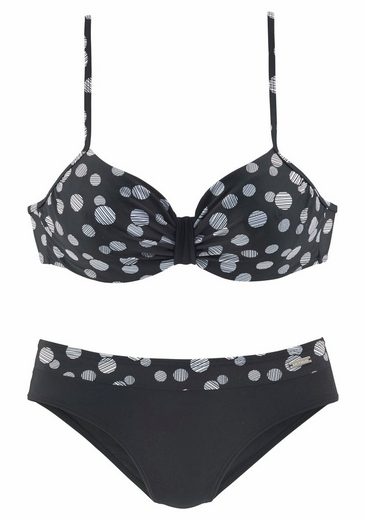 LASCANA Bügel-Bikini mit einer schlichten Schlaufe zwischen den Cups mehr Fabrikverkauf