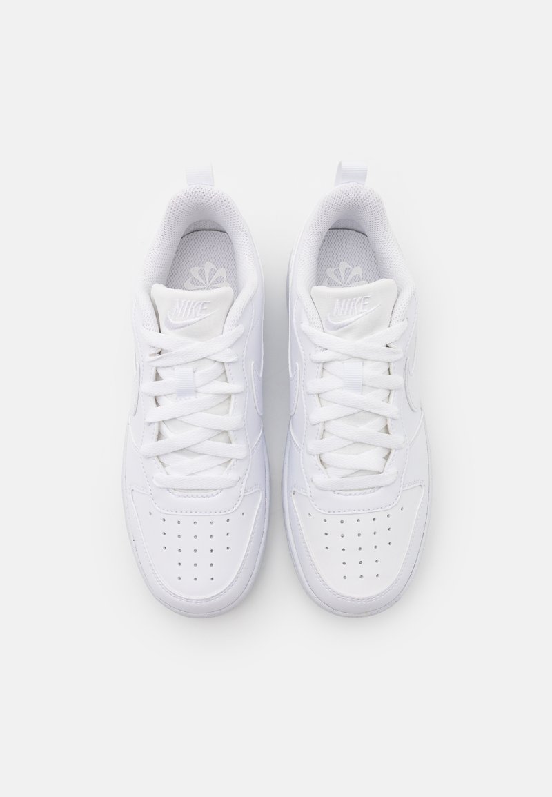 Nike Sportswear Nike Sportswear COURT BOROUGH RECRAFT UNISEX - Trainers - white 50% Rabatt mit kostenlosem Versand