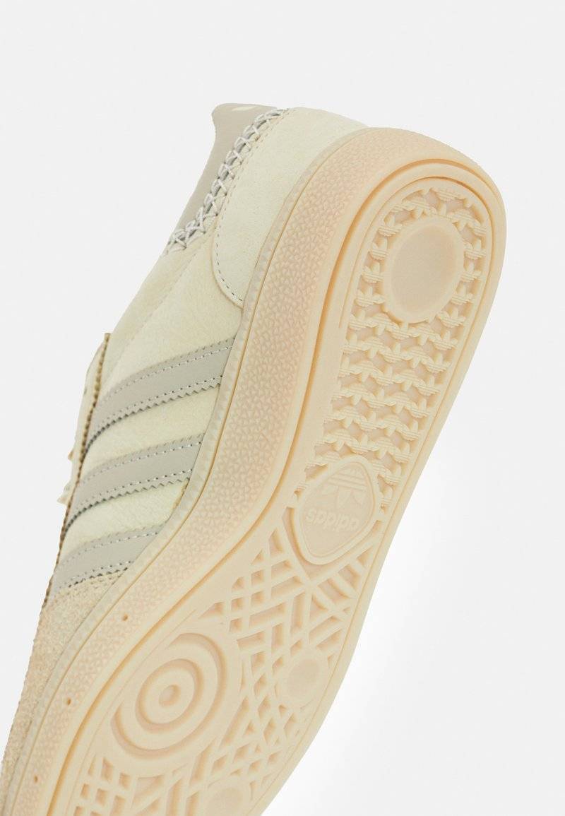 adidas Originals adidas Originals HANDBALL SPEZIAL UNISEX - Trainers 2025