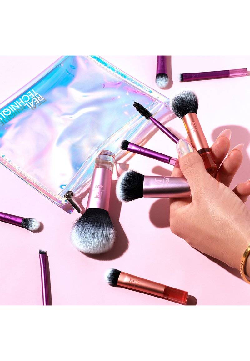 Real Techniques Real Techniques TRAVEL FANTASY MINI BRUSH SET - Makeup brush set Online Shopping