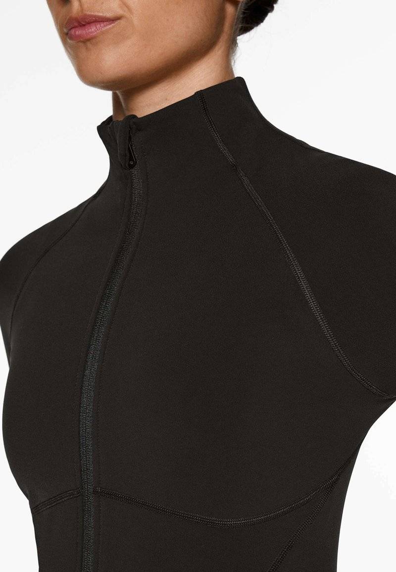 OYSHO OYSHO WARMTH COMFORTLUX TECHNICAL - Training jacket - black Speichern exportieren