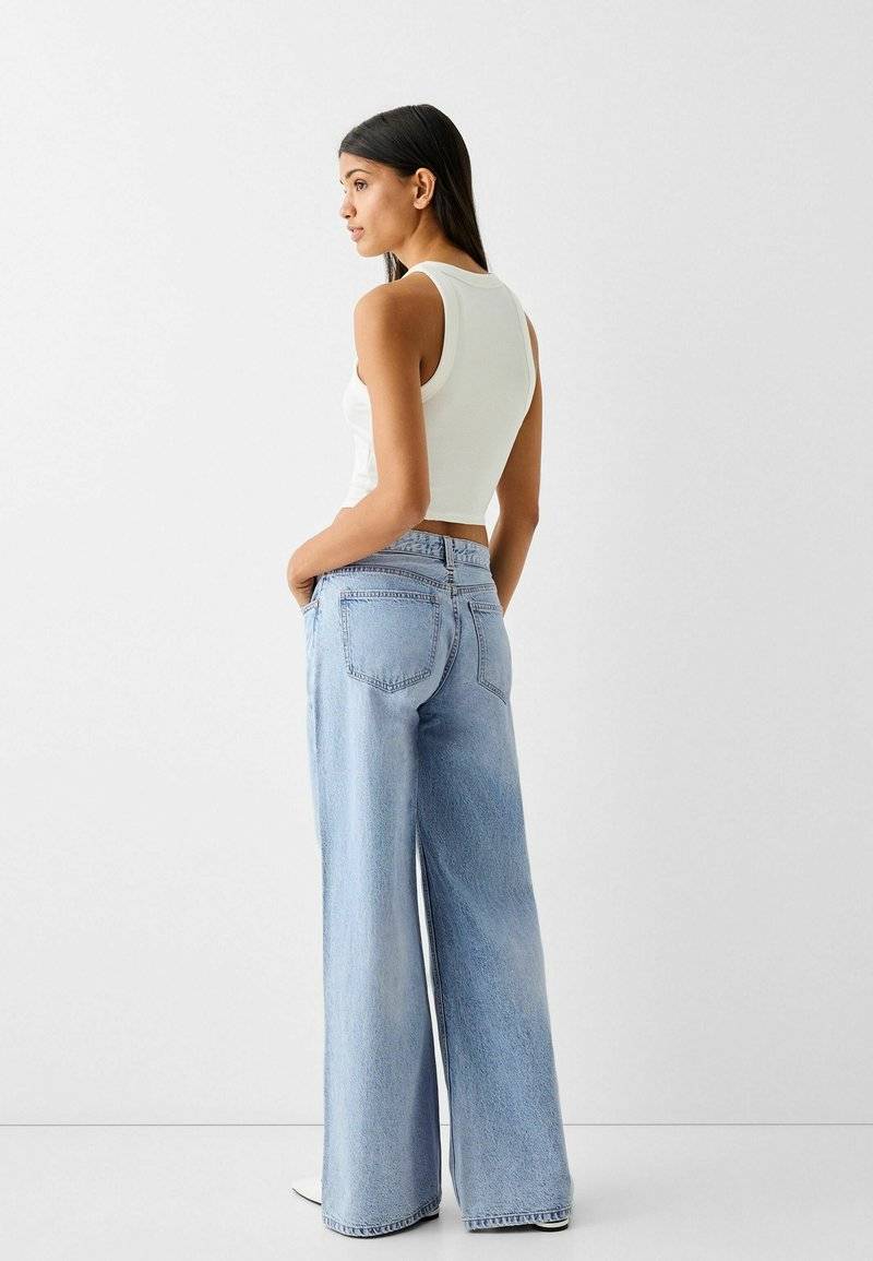 Bershka Bershka WIDE-LEG - Relaxed fit jeans Exklusivangebot
