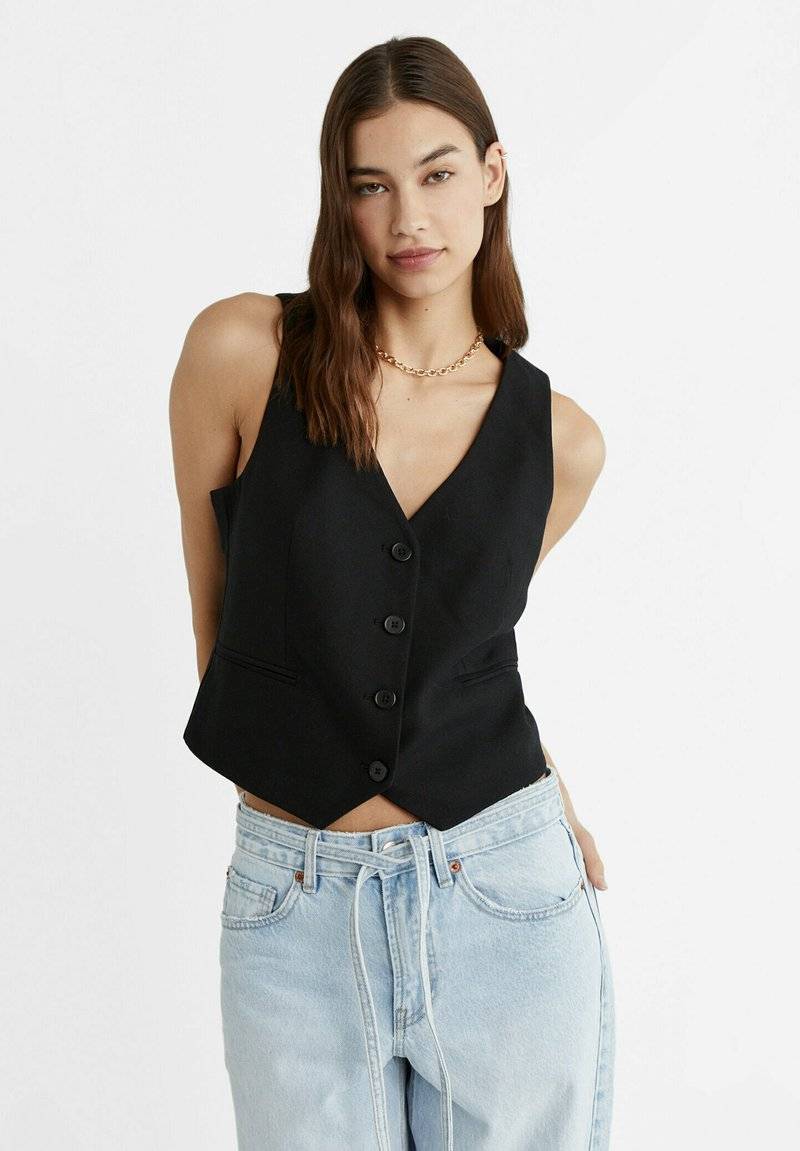 Stradivarius Stradivarius SHORT BUTTONED - Waistcoat - black Black Friday