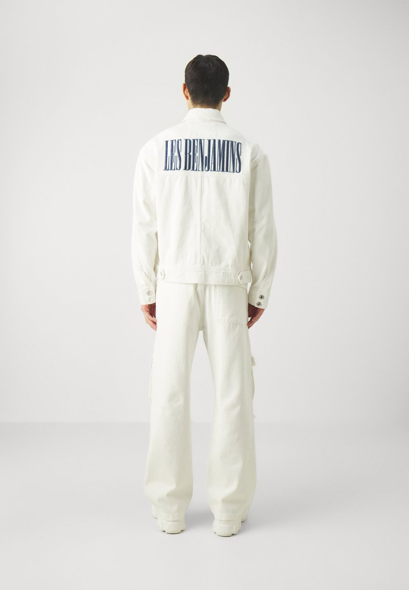 Les Benjamins Les Benjamins JACKET UNISEX - Denim jacket - white Letzter Tag