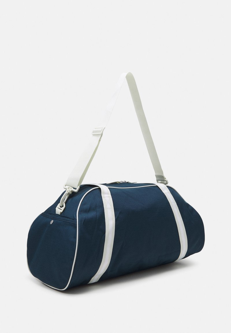 Nike Performance Nike Performance GYM CLUB RETRO - Sports bag Black Friday