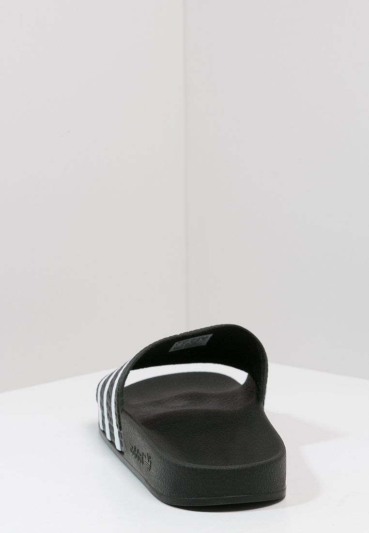 adidas Originals adidas Originals ADILETTE - Mules Bestseller