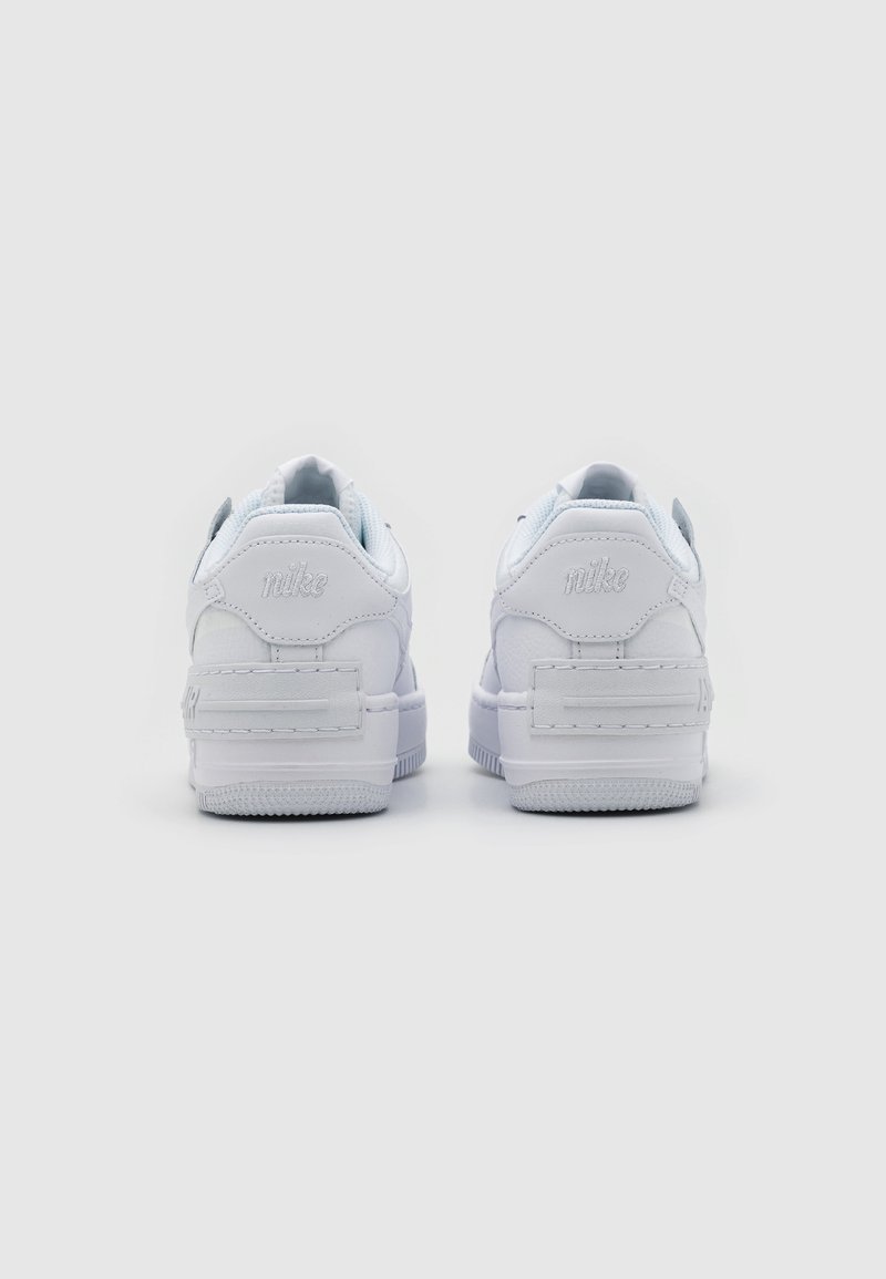 Nike Sportswear Nike Sportswear AF1 SHADOW - Trainers - white Wochenangebot