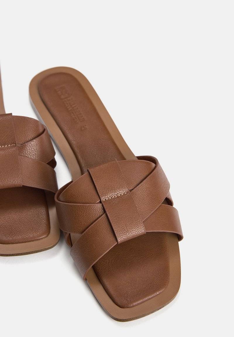 PULL&BEAR PULL&BEAR FLAT - Mules - brown JETZT KAUFEN