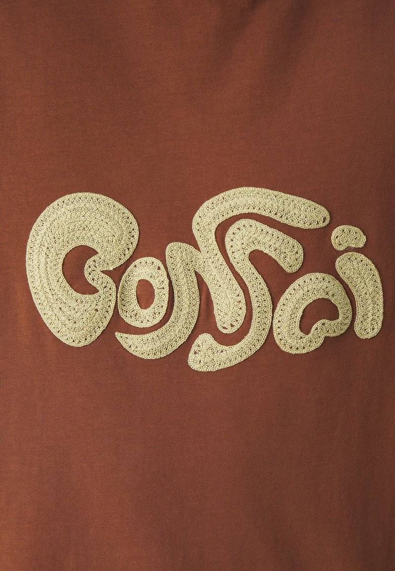 Bonsai Bonsai OVERSIZE TEE EMBRODERY GRAPHIC UNISEX - Print T-shirt - glazed ginger Speichern exportieren