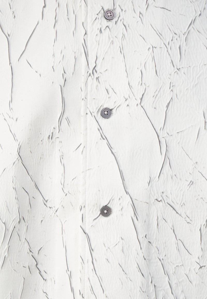 Han Kjøbenhavn Han Kjøbenhavn WRINKLE TWO LAYERED UNISEX - Shirt - white Rabatte dieses Monats