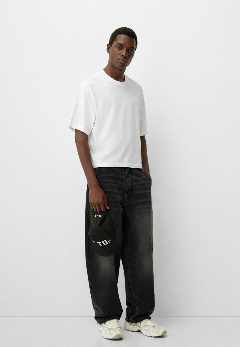 Bershka Bershka Relaxed fit jeans - black denim Meist gekauft