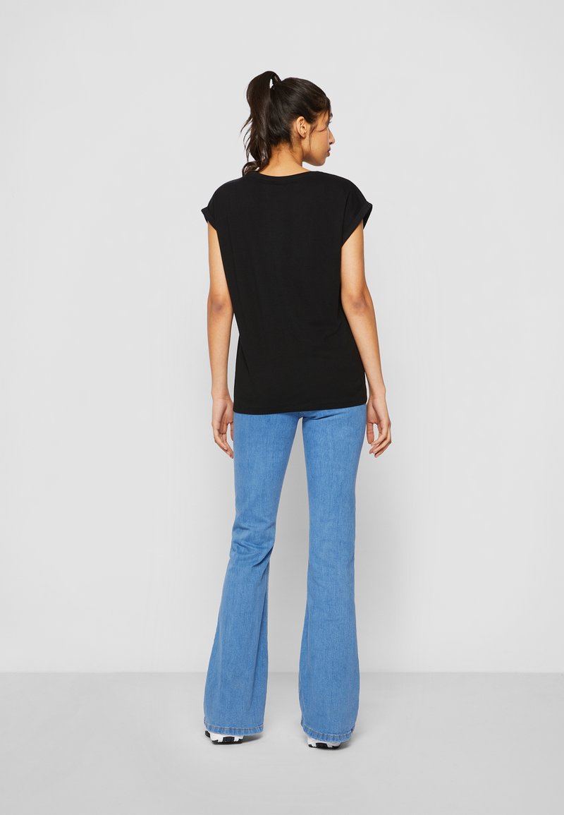 Urban Classics Urban Classics EXTENDED SHOULDER - Basic T-shirt - black Kostenloser Versand