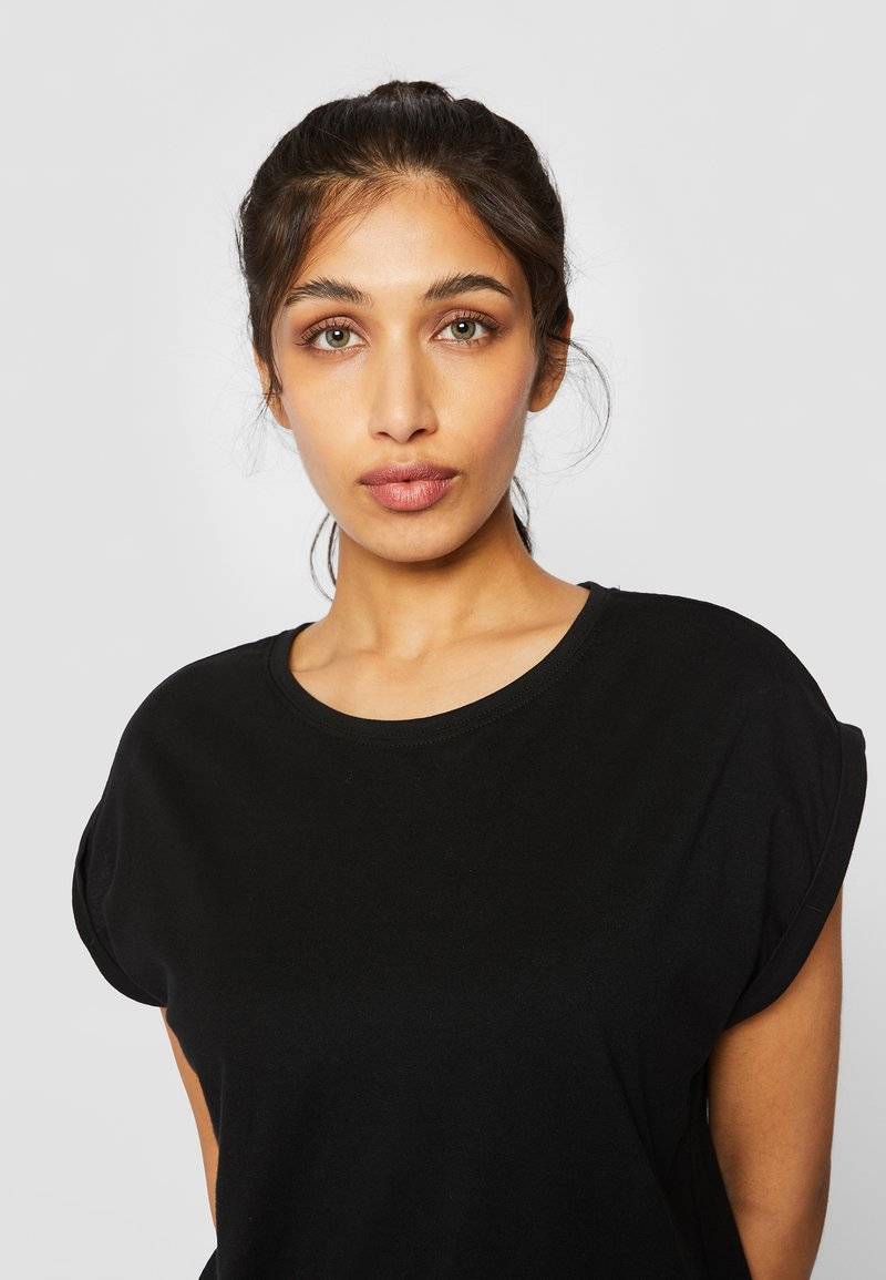 Urban Classics Urban Classics EXTENDED SHOULDER - Basic T-shirt - black Kostenloser Versand