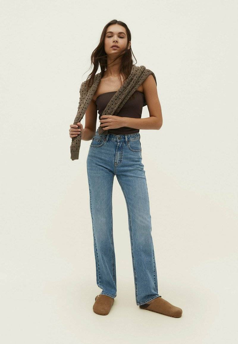 Stradivarius Stradivarius VINTAGE - Straight leg jeans - light blue denim Fabrik Onlineshop