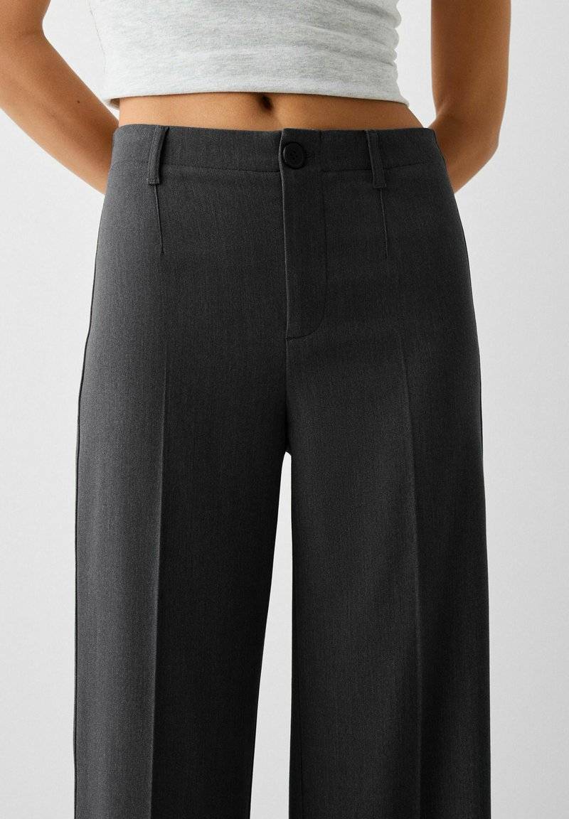 Bershka Bershka WIDE TAILORED - Trousers - mottled dark grey Saisonschlussverkauf
