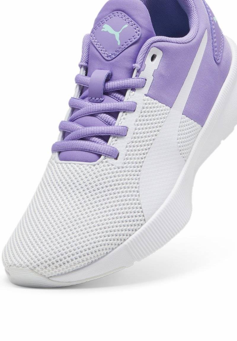 Puma Puma FLYER RUNNER JR UNISEX - Neutral running shoes - lavender alert white silver mist Saisonale Angebote