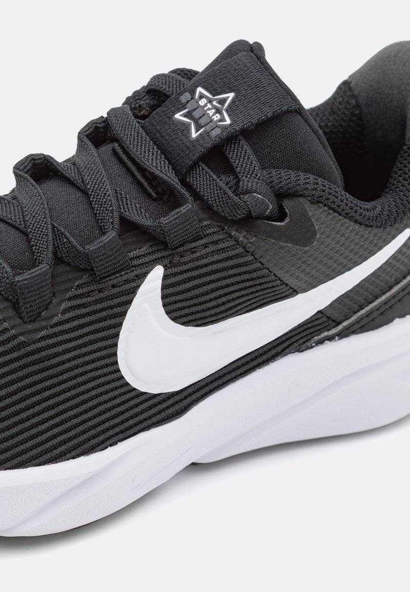 Nike Performance Nike Performance STAR RUNNER - Competition running shoes Muttertagsangebot