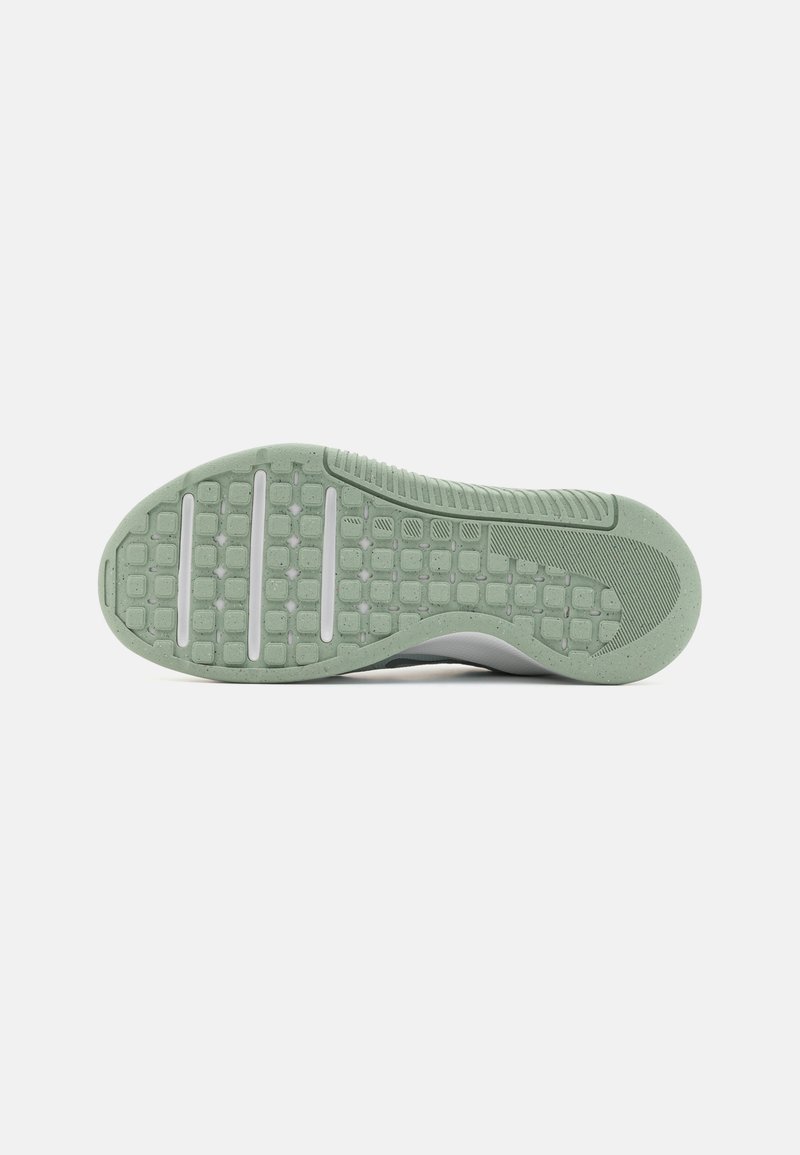 Nike Performance Nike Performance MC TRAINER 3 - Training shoe Kostenloser Versand international