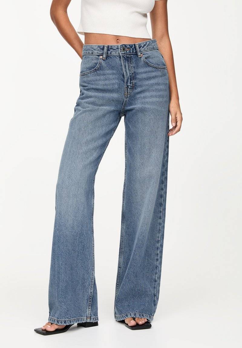 PULL&BEAR PULL&BEAR MID-RISE WIDE - Flared Jeans - blue Meist gekauft