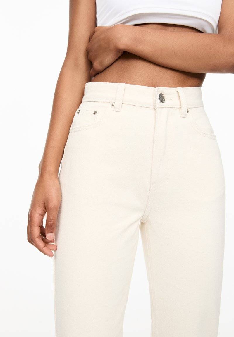 PULL&BEAR PULL&BEAR MOM - Slim fit jeans - beige Versandkostenfrei