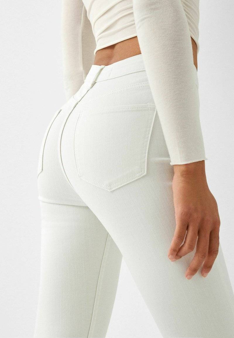 Bershka Bershka SUPER - Jeans Skinny Fit - white Weihnachtsangebot