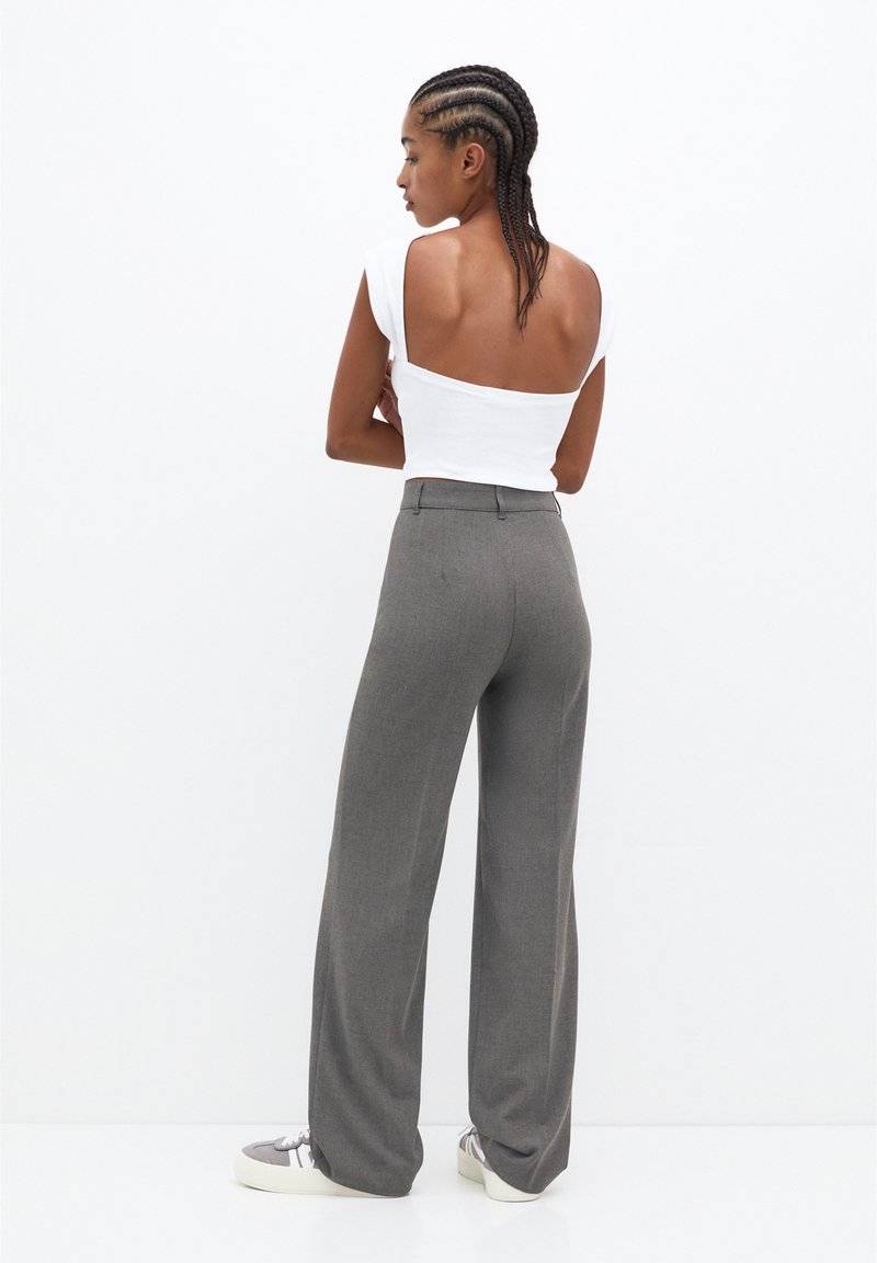 PULL&BEAR PULL&BEAR SMART SEAMED - Trousers - grey Vatertagsangebot