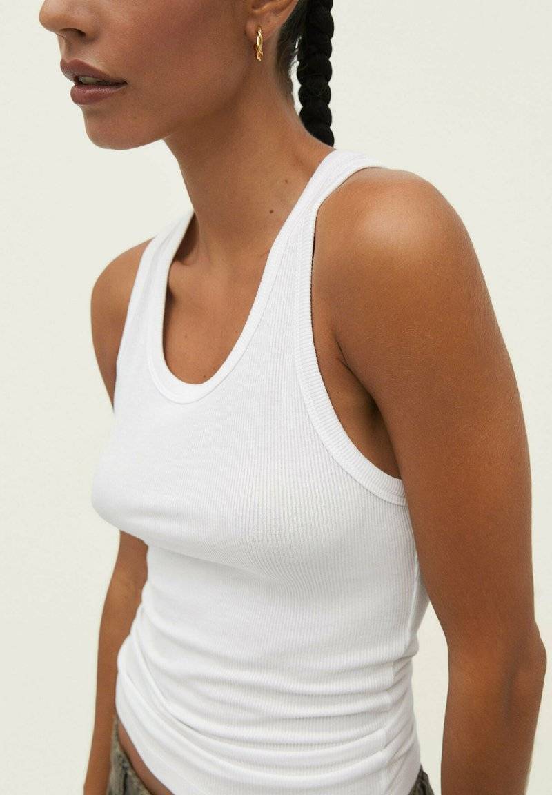 Stradivarius Stradivarius RACERBACK - Top - white denim Jubiläumsangebot