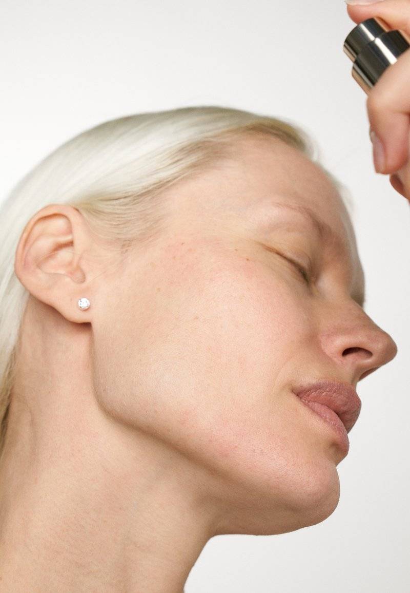 Dr. Hauschka Dr. Hauschka FACIAL TONER - Toner Lagerräumung