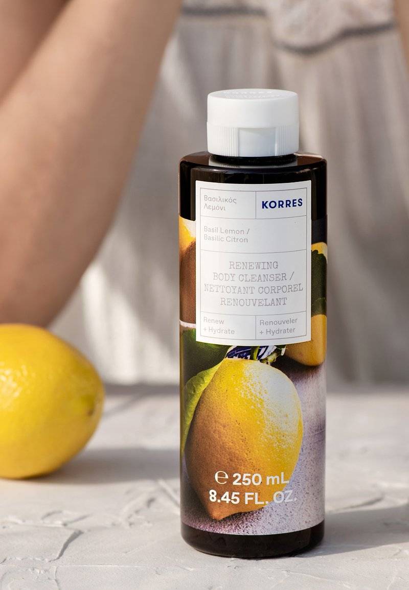 KORRES KORRES RENEWING BODYCLEANSER BASIL LEMON - Shower gel Kostenlose Rückgabe