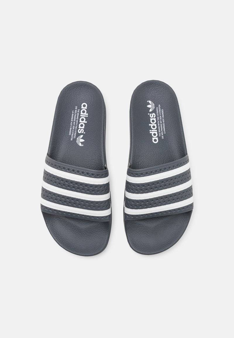 adidas Originals adidas Originals ADILETTE UNISEX - Pool slides Vierteljährliche Förderung