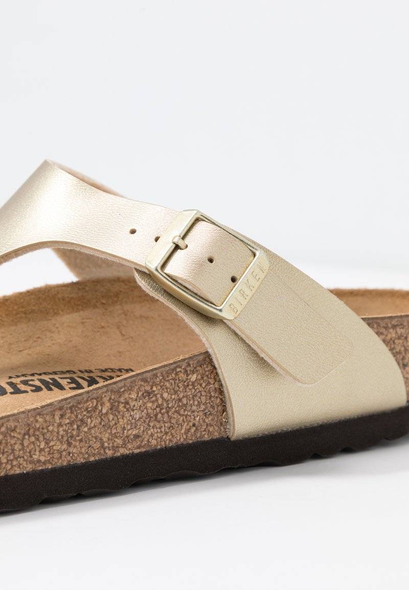 Birkenstock Birkenstock GIZEH BF REGULAR - Slippers - gold Nur noch ein Tag übrig
