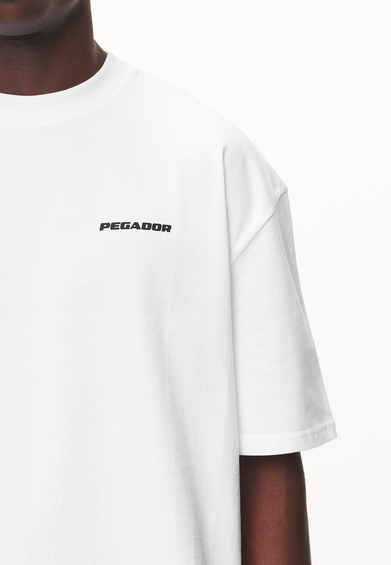 Pegador Pegador LOGO TEE - Basic T-shirt Vatertagsangebot