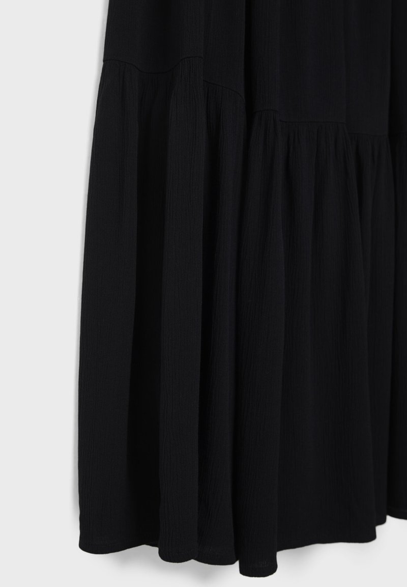 Stradivarius Stradivarius PEASANT - Maxi skirt - black Blitzangebot