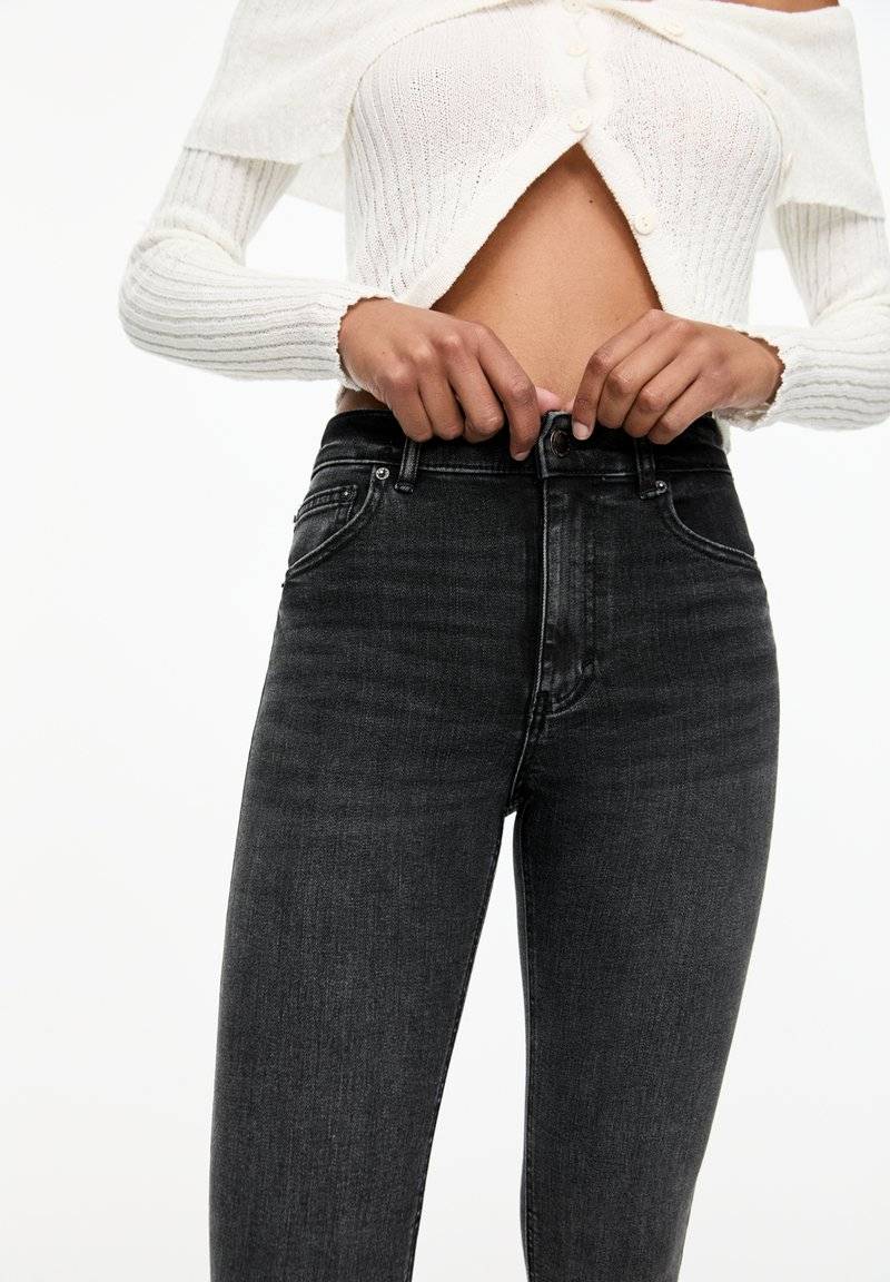 PULL&BEAR PULL&BEAR MID-RISE - Jeans Skinny Fit - grey Neuheiten