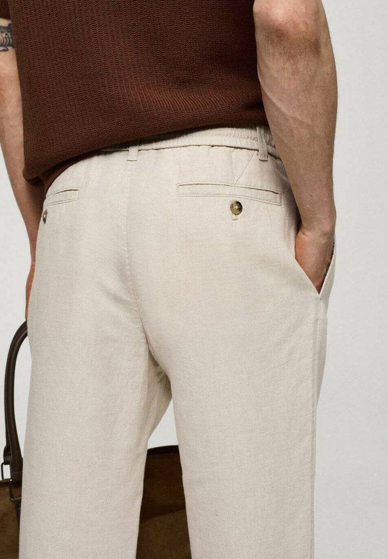 Mango Mango ROMELINO - Trousers - ecru Kauf eins, bekomm eins gratis