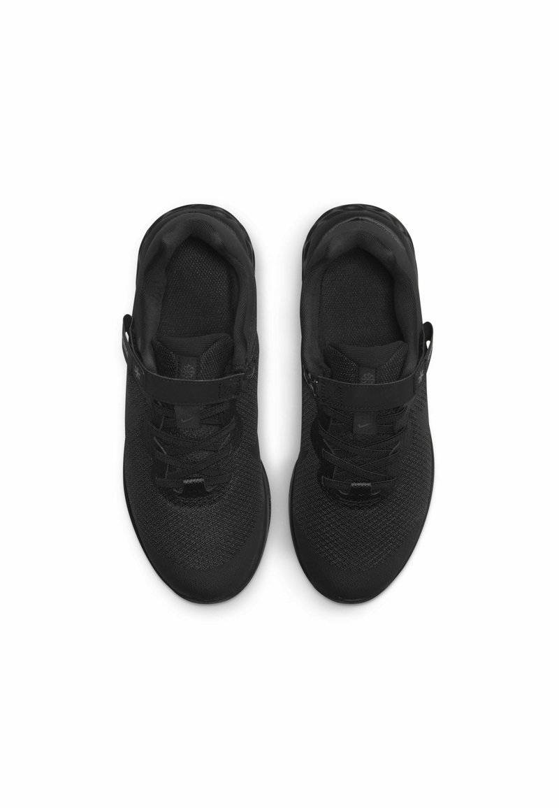 Nike Performance Nike Performance NIKE REVOLUTION 6 FLYEASE (GS - Neutral running shoes - black dark smoke grey black Sonderangebot