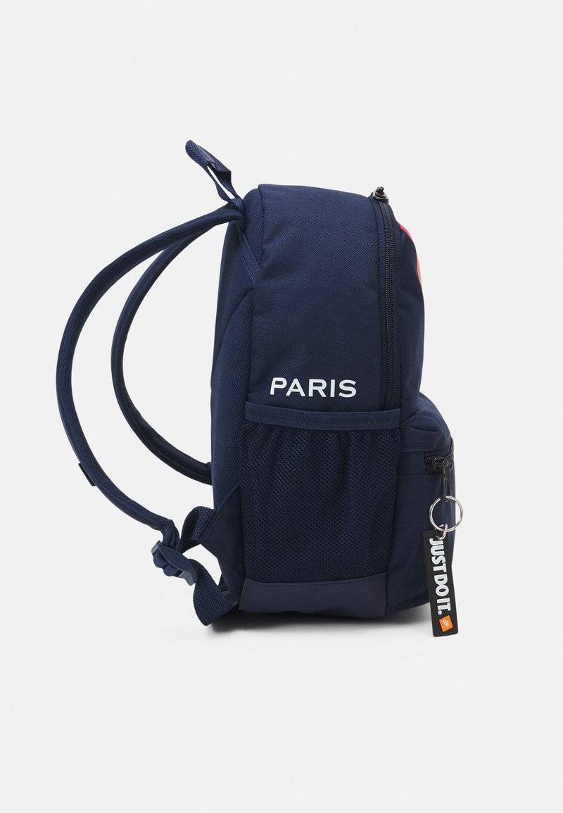 Nike Performance Nike Performance PARIS ST GERMAIN MINI UNISEX - Rucksack Rabatt