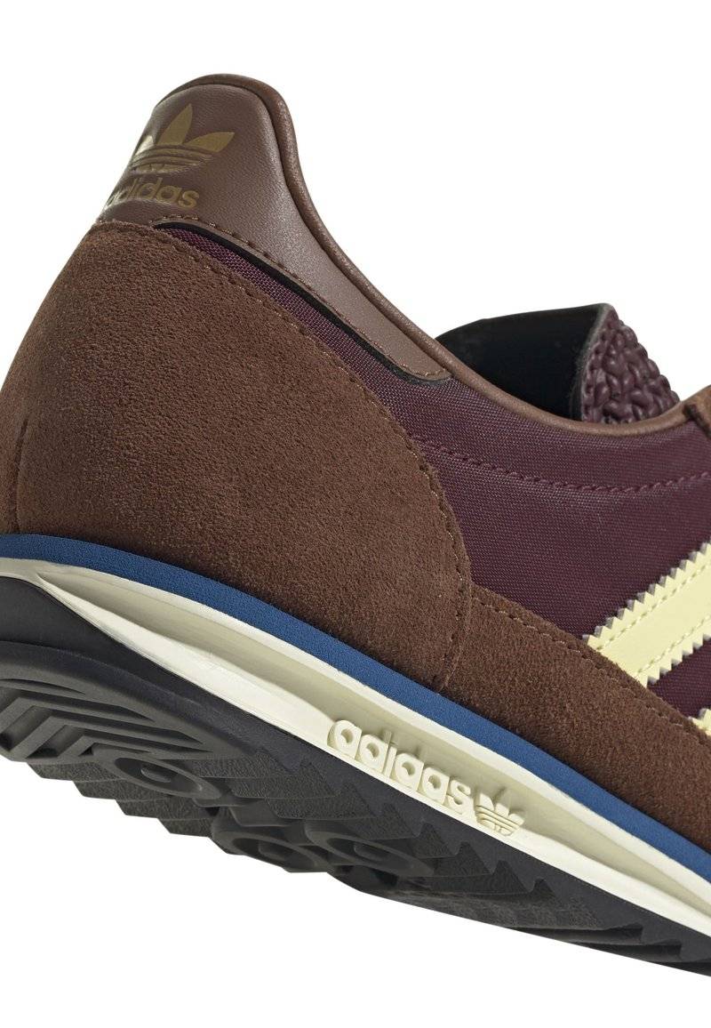 adidas Originals adidas Originals SL72 OG - Trainers - maroon almost yellow preloved brown Saisonale Angebote