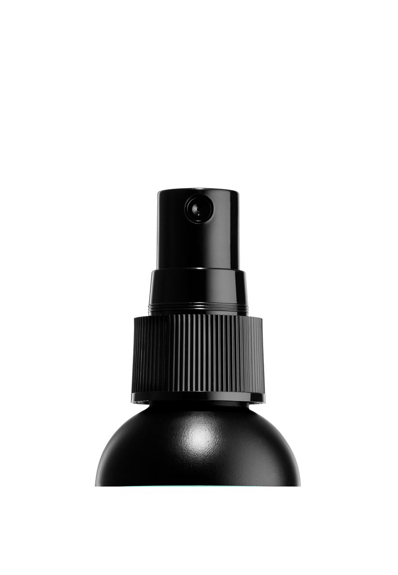 NYX Professional Makeup NYX Professional Makeup DEWY FINISH MAKEUP SETTING SPRAY - Setting spray & powder - 1 matte Nur noch ein Tag übrig