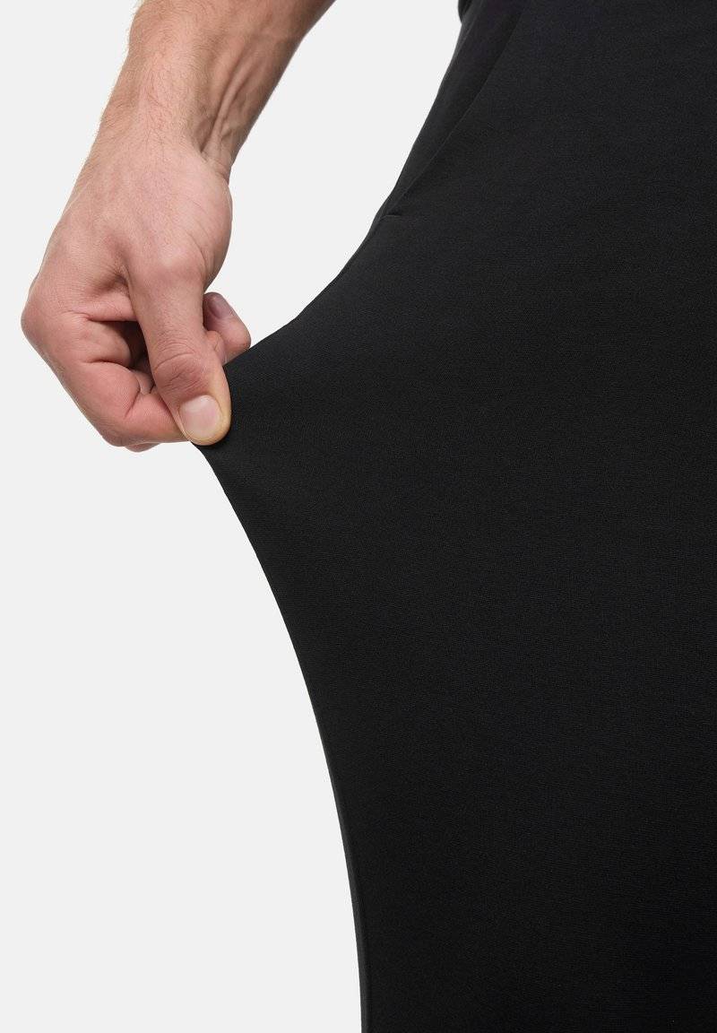 INDICODE JEANS INDICODE JEANS SUPER STRETCH RODEKRO - Chinos - black Begrenzt auf 3 Tage
