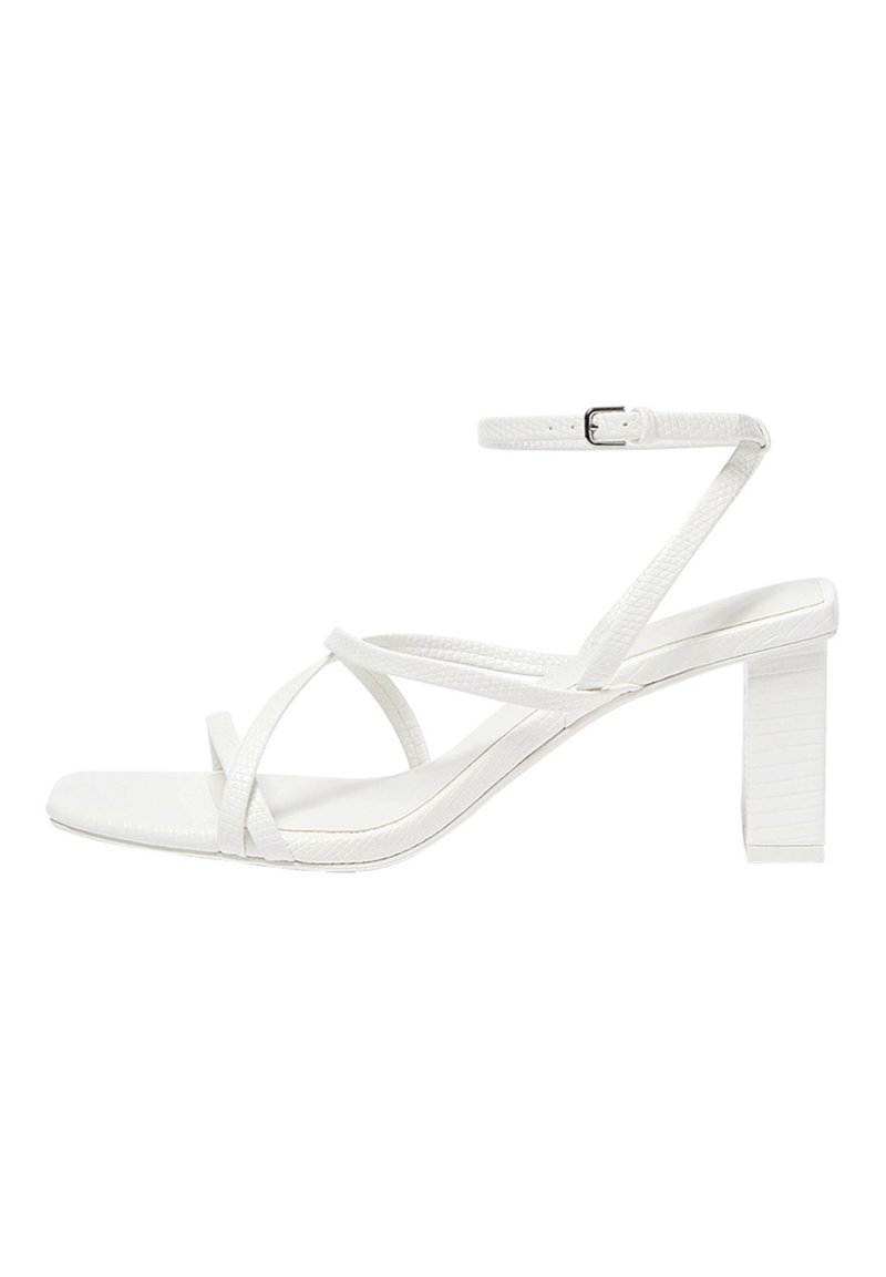 PULL&BEAR PULL&BEAR WITH CROSSOVER STRAPS - Sandals - white Tiefpreis