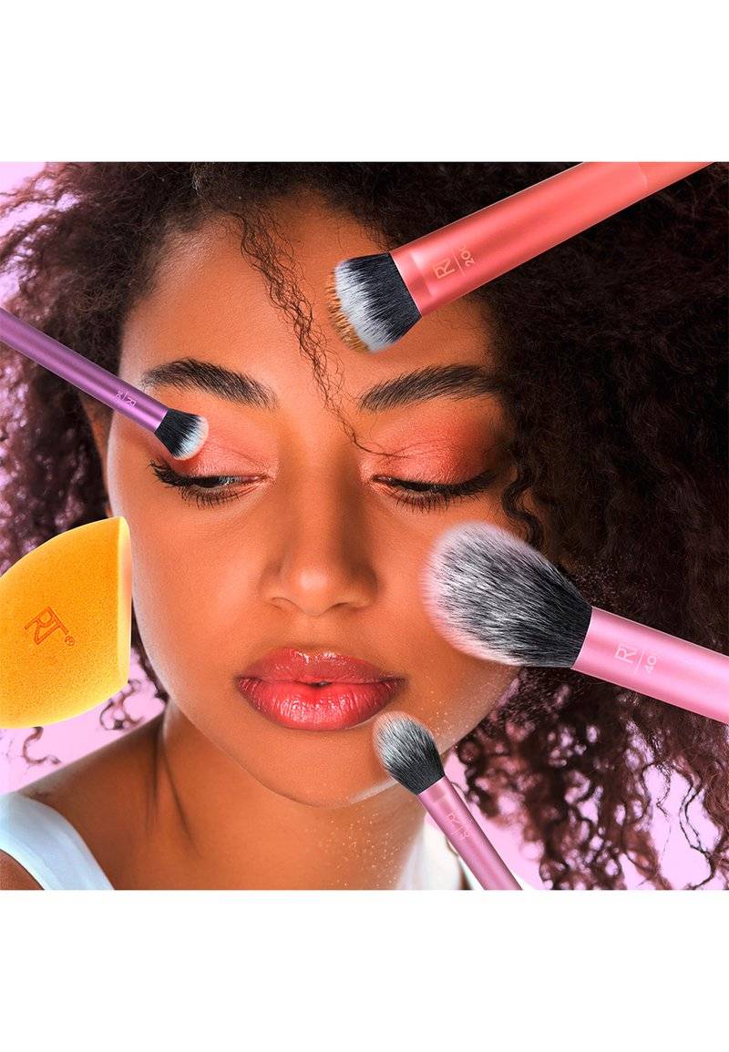 Real Techniques Real Techniques EVERYDAY ESSENTIALS SET - Makeup brush set Im Verkauf