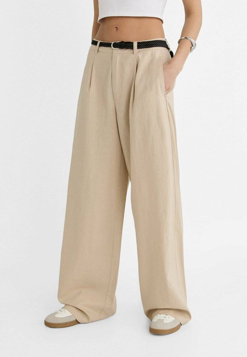 Stradivarius Stradivarius WITH BELT - Trousers - beige Begrenztes Angebot