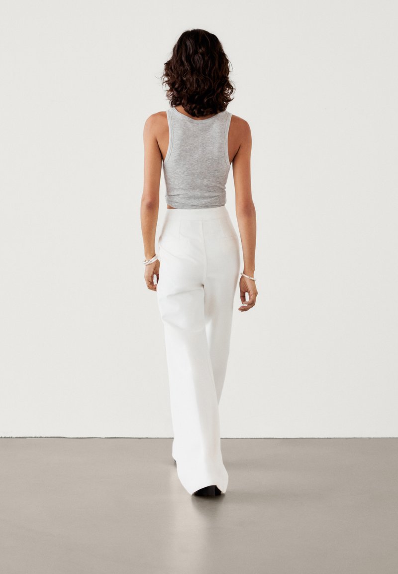 Massimo Dutti Massimo Dutti HIGH-WAIST FLARED - Trousers - white Saisonschlussverkauf