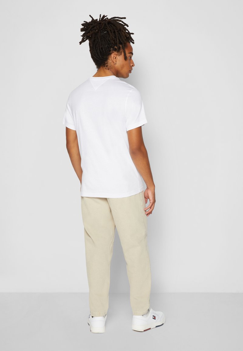 Tommy Jeans Tommy Jeans SLIM TEE - Basic T-shirt - classic white Bestseller