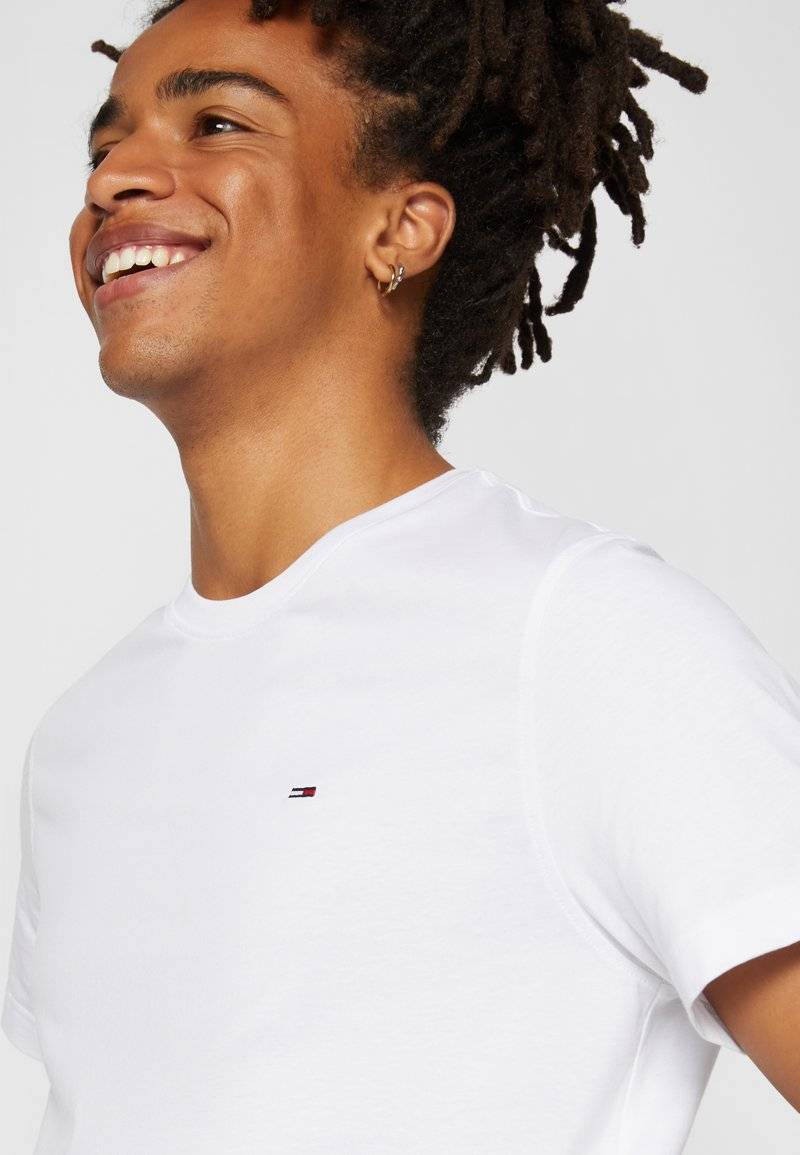 Tommy Jeans Tommy Jeans SLIM TEE - Basic T-shirt - classic white Bestseller