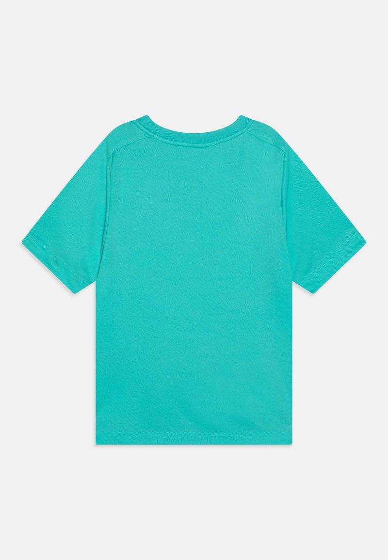 Nike Performance Nike Performance DF MULTI UNISEX - Sports T-shirt Kauf eins, bekomm eins gratis