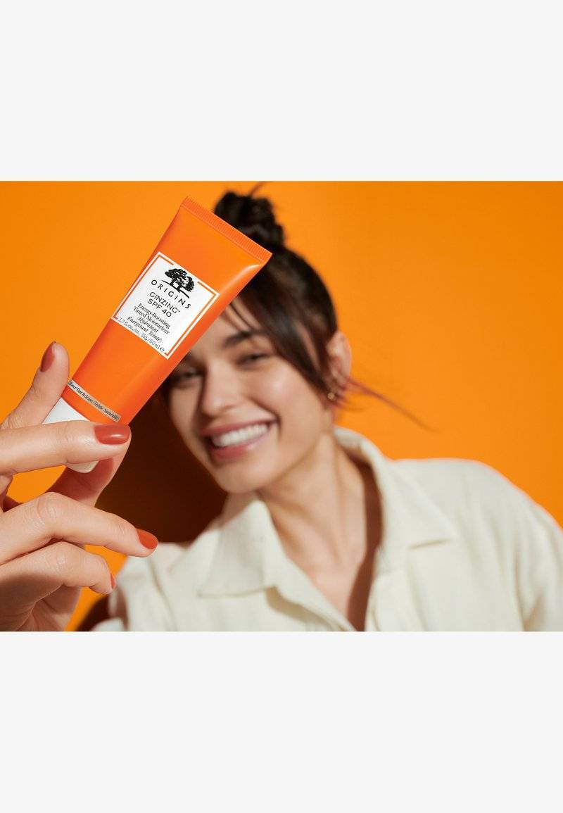 Origins Origins GINZING™ TINTED MOISTURIZER SPF40 - Tinted moisturiser Angebote