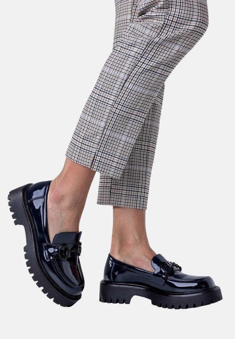 Musk Musk Slip-ons - navy Begrenzt auf 3 Tage
